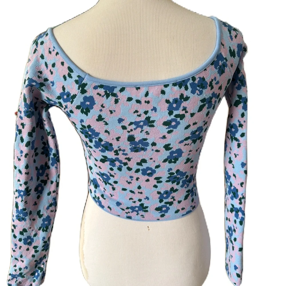 Zara Blue Floral Jacquard Knit Off The Shoulder Crop Top. Size Small